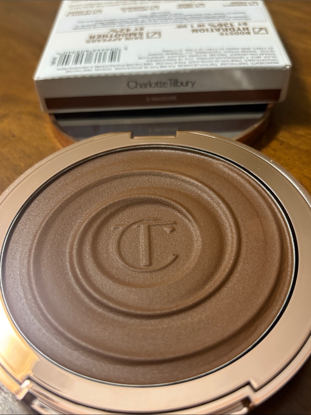 Charlotte Tilbury Beautiful Skin Sun-Kissed Glow Bronzer — #3 Tan - Picture 3 of 8